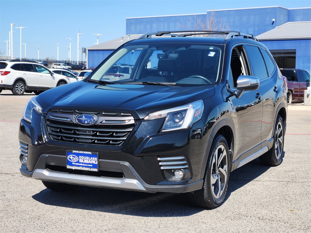Used 2024 Subaru Forester Touring image 2