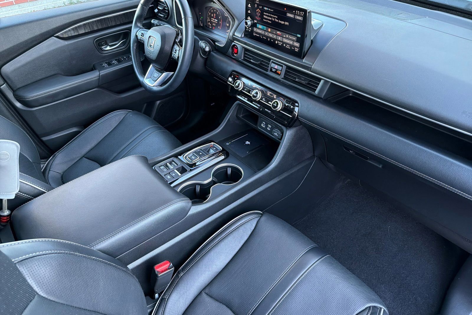 Used 2023 Honda Pilot Elite image 22