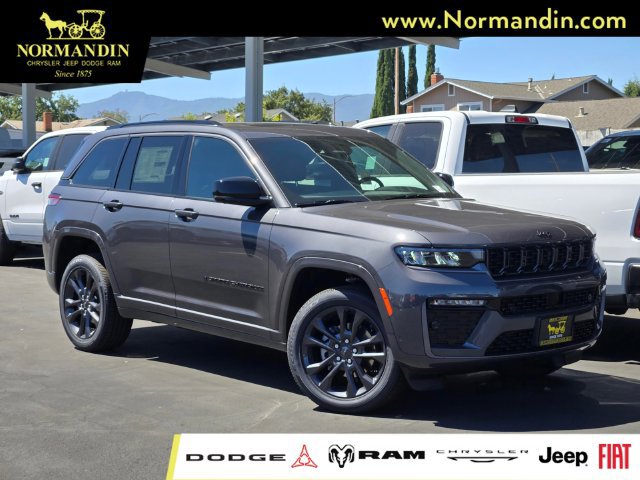 New 2026 Jeep Grand Cherokee Limited AWD/4WD image 1