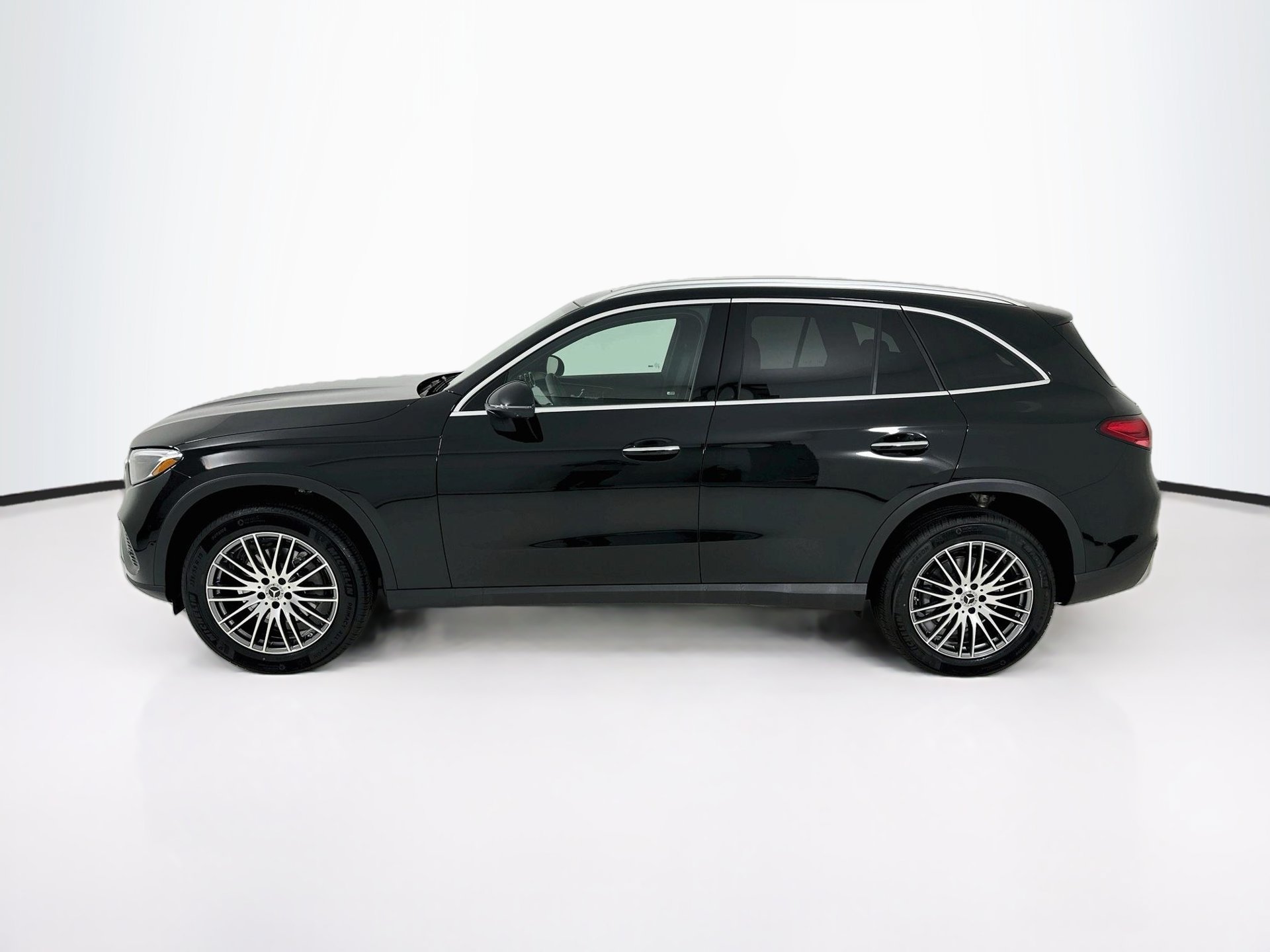 New 2027 Mercedes-Benz GLC 300 image 5