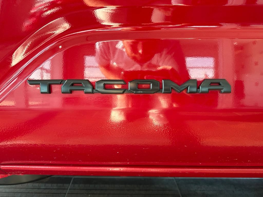 Used 2024 Toyota Tacoma TRD Off-Road AWD/4WD image 6