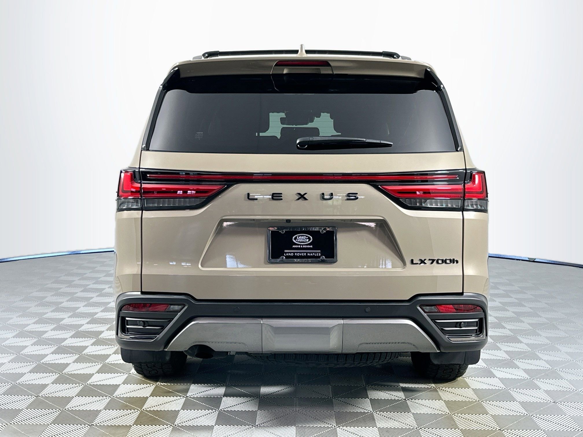 Used 2025 Lexus LX 700h Overtrail AWD/4WD image 6