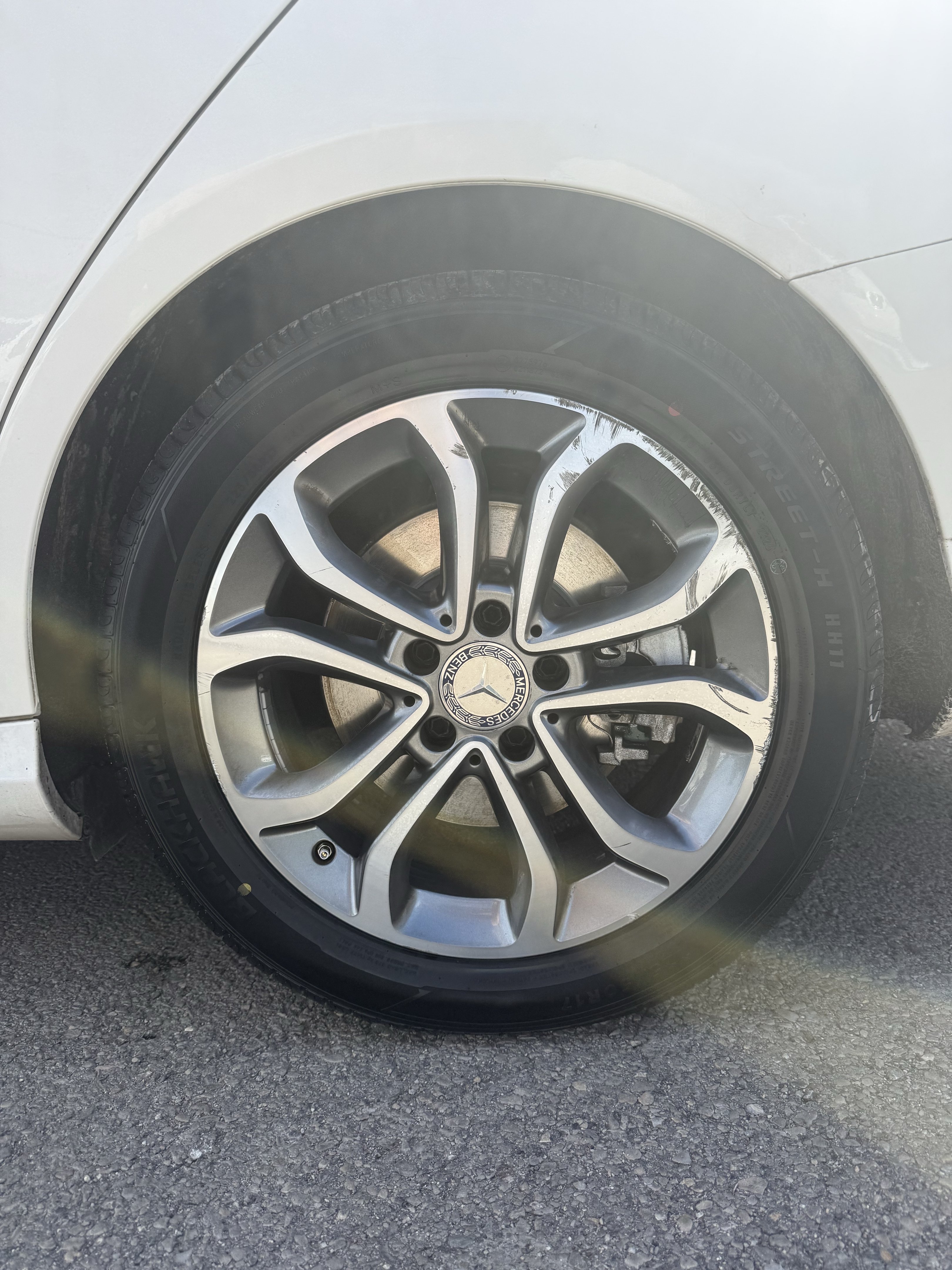 Used 2016 Mercedes-Benz C 300 4MATIC Sedan image 9