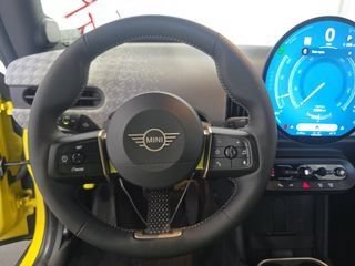 Used 2025 MINI Cooper S FWD image 3