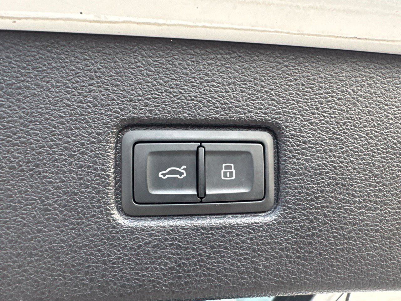 Used 2019 Audi Q7 3.0T Prestige AWD/4WD image 42