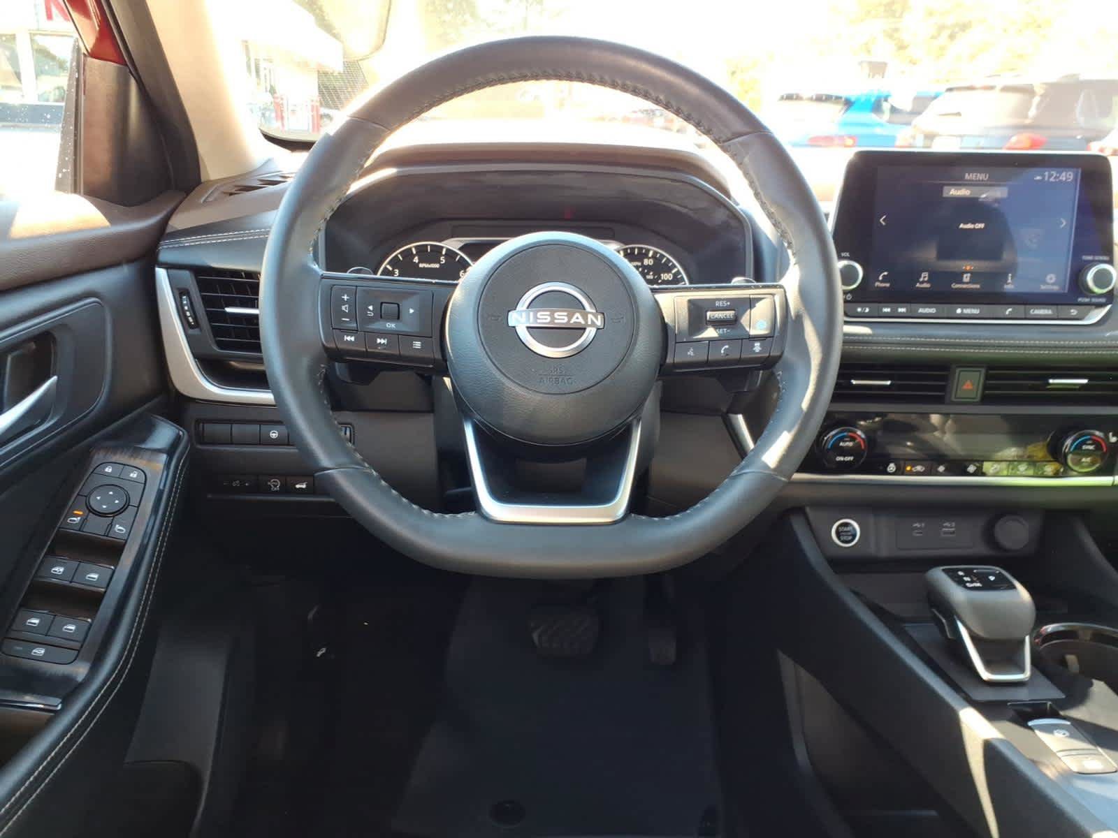 Used 2023 Nissan Rogue SV w/ SV Premium B Package AWD/4WD image 14