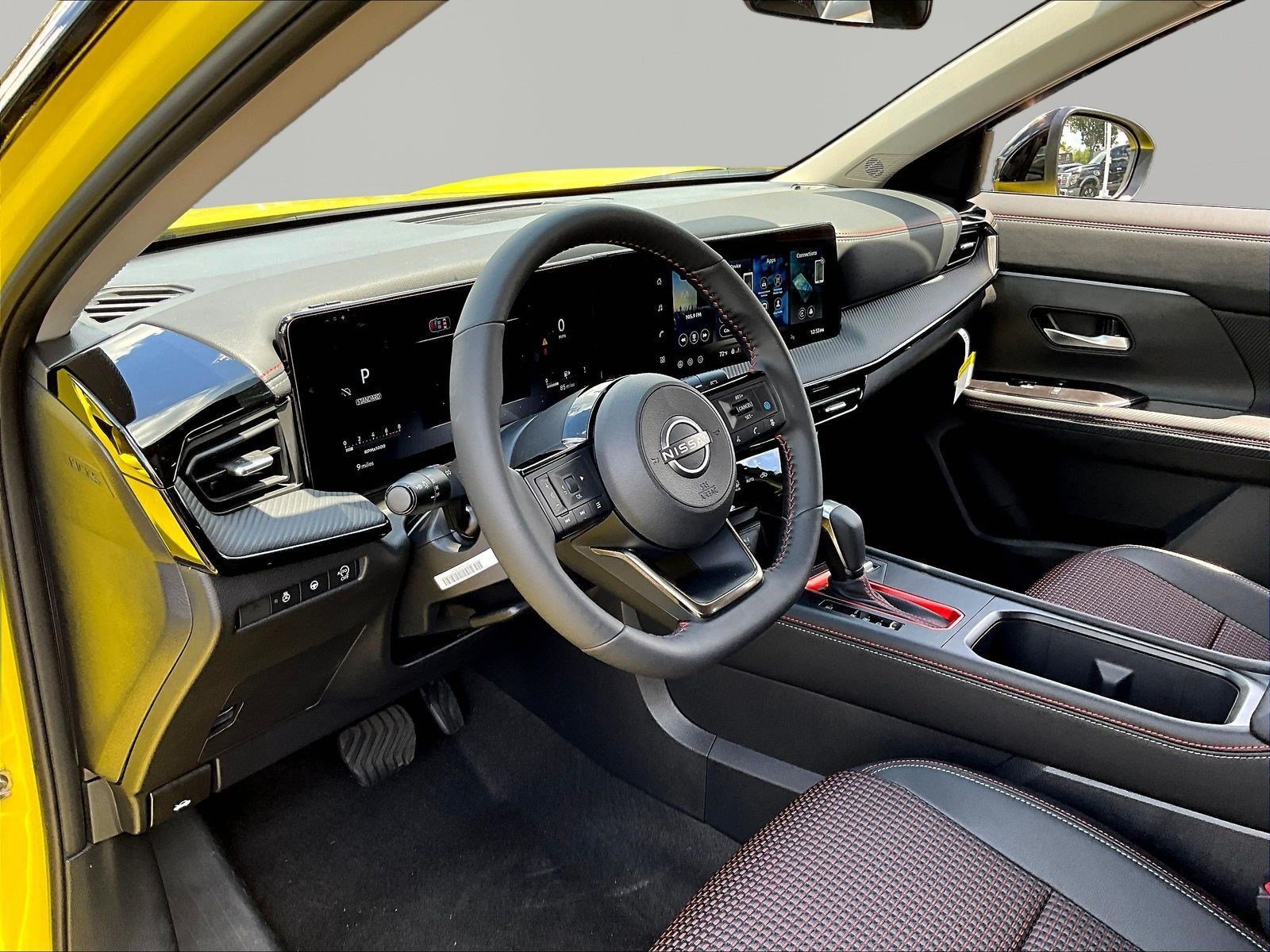 New 2026 Nissan Kicks SR w/ SR Premium Package FWD image 16