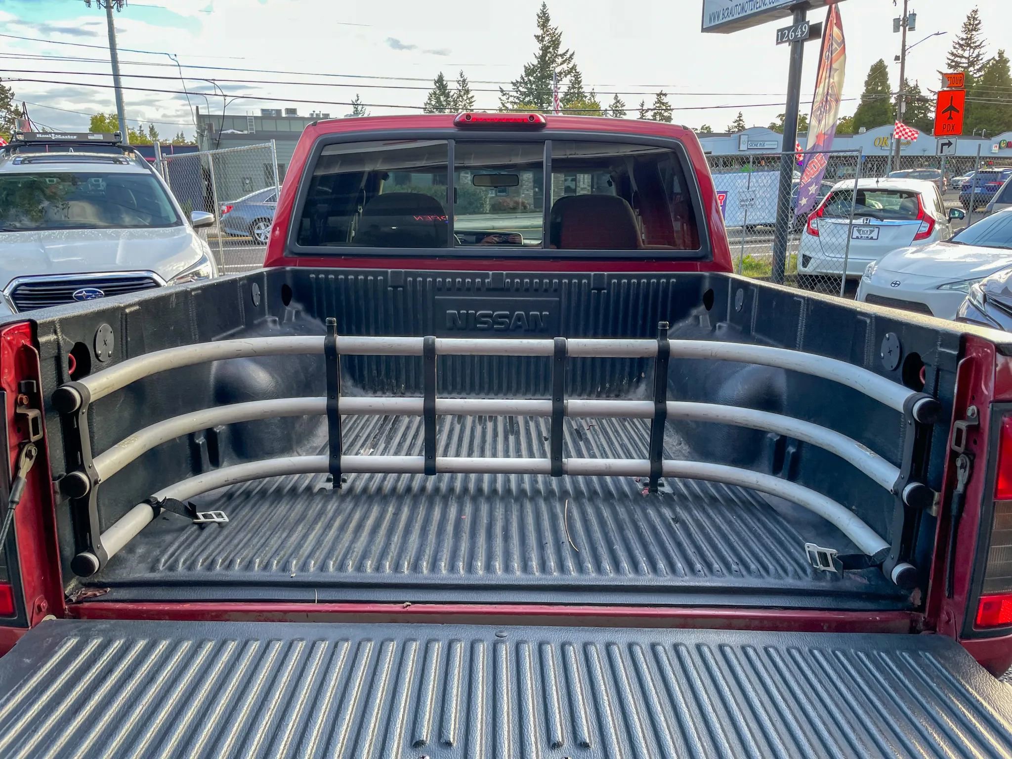 Used 2000 Nissan Frontier XE image 10