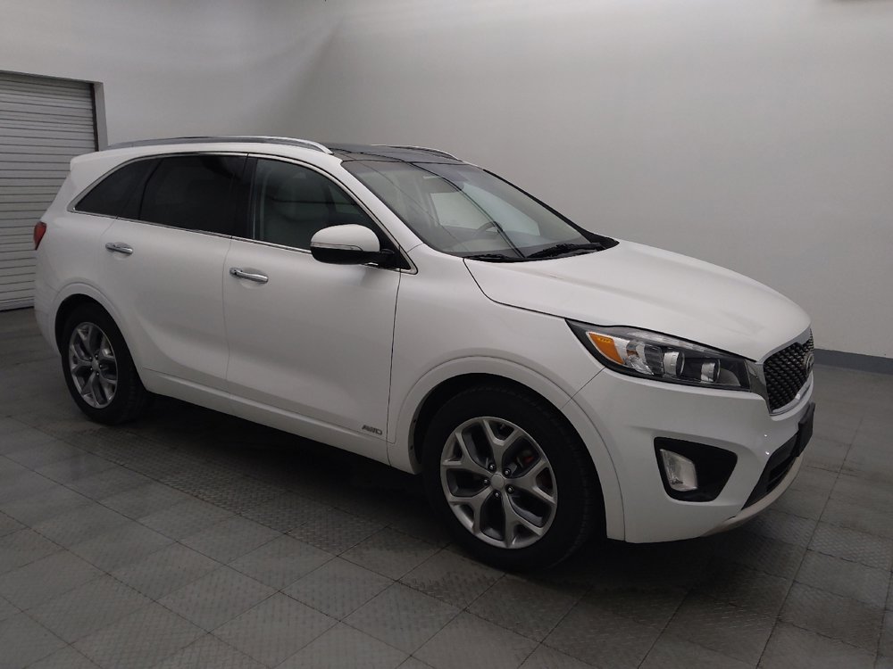 Used 2016 Kia Sorento SX image 11