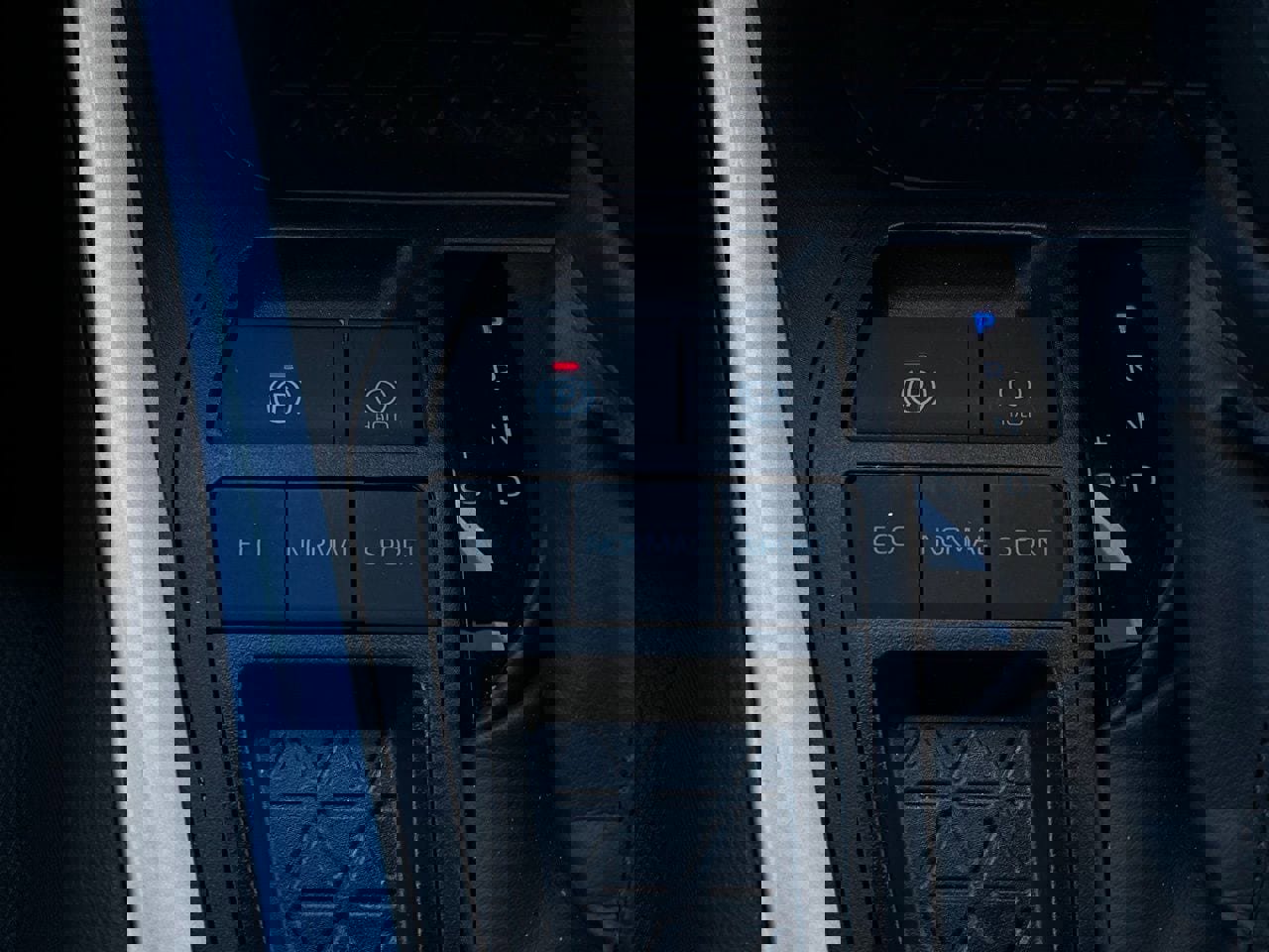 Used 2025 Toyota RAV4 XLE image 24