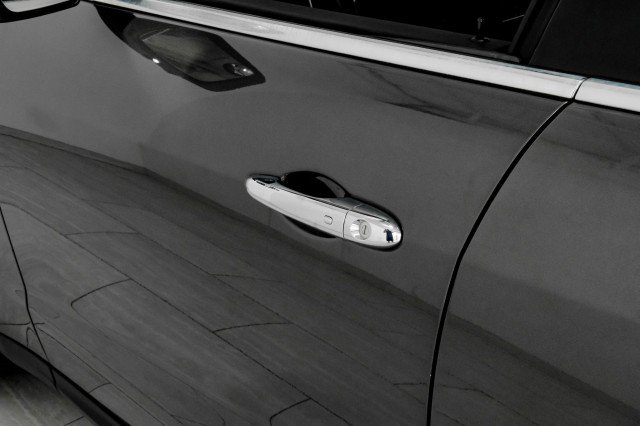 Used 2017 Maserati Levante S image 39