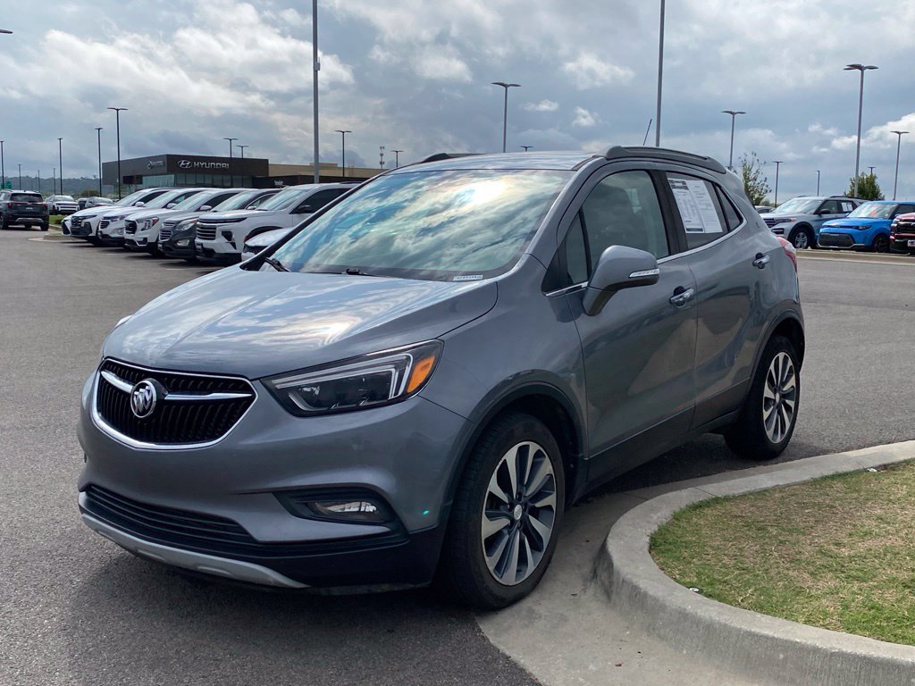 Used 2019 Buick Encore Essence FWD image 3