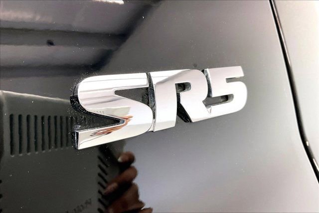 Used 2014 Toyota Tundra SR5 w/ TRD Off Road Package image 31