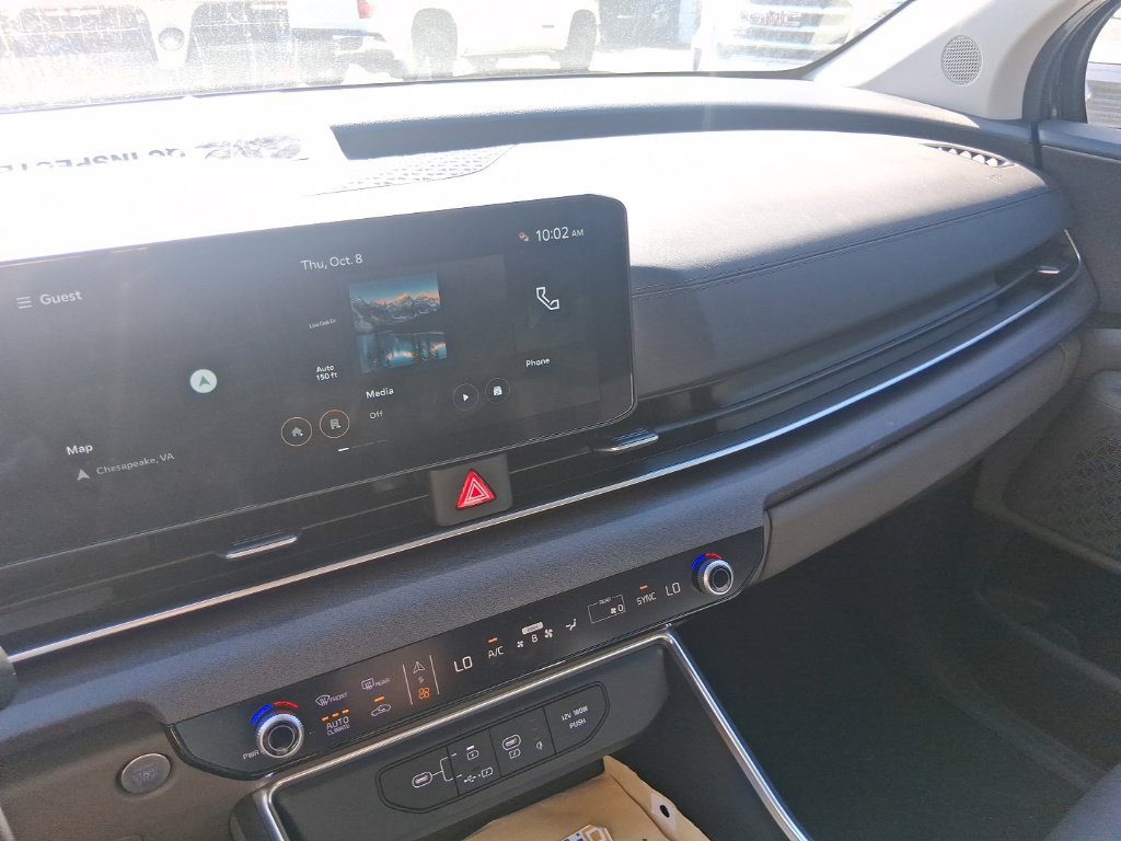 Certified 2026 Kia Carnival EX FWD image 15