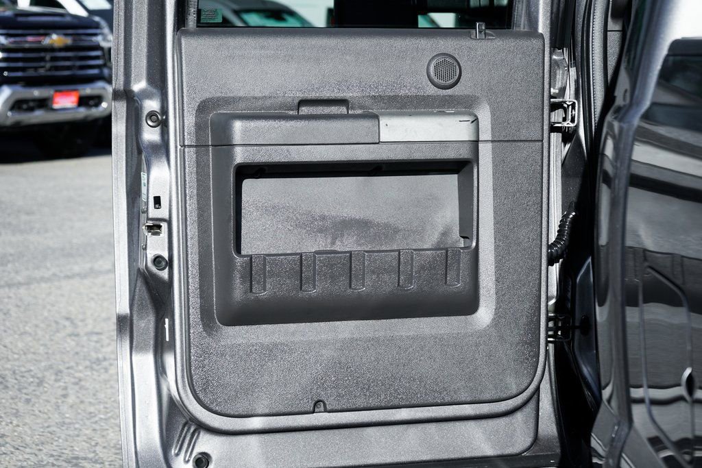 Used 2012 Ford F350 Lariat w/ Chrome Pkg image 31