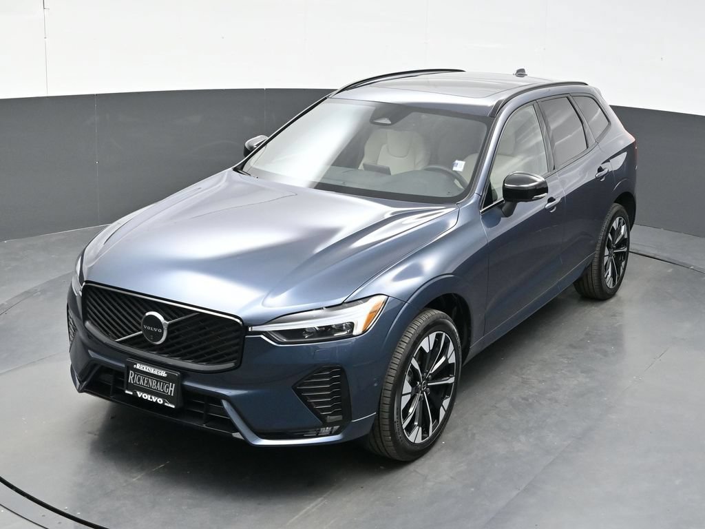 Used 2026 Volvo XC60 B5 Plus AWD/4WD image 31