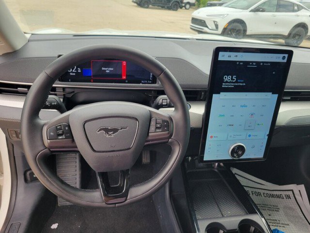 Used 2022 Ford Mustang Mach-E Select AWD/4WD image 10