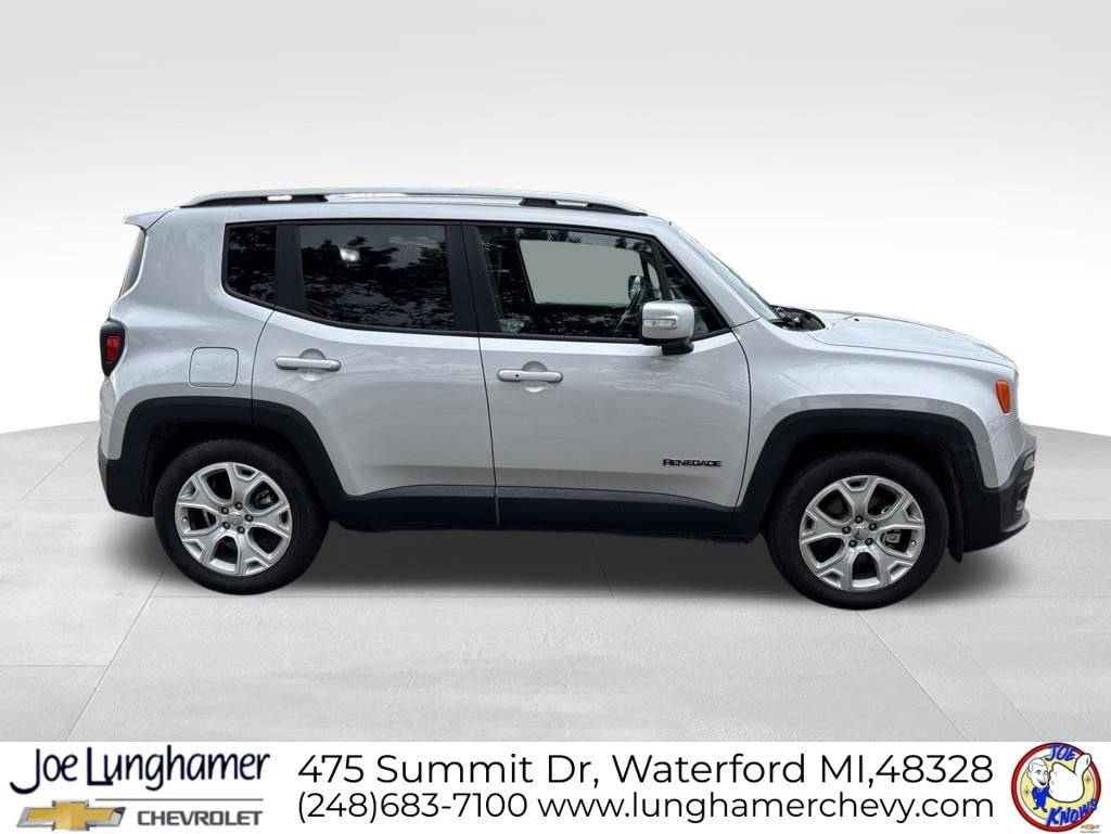 Used 2016 Jeep Renegade Limited FWD image 2