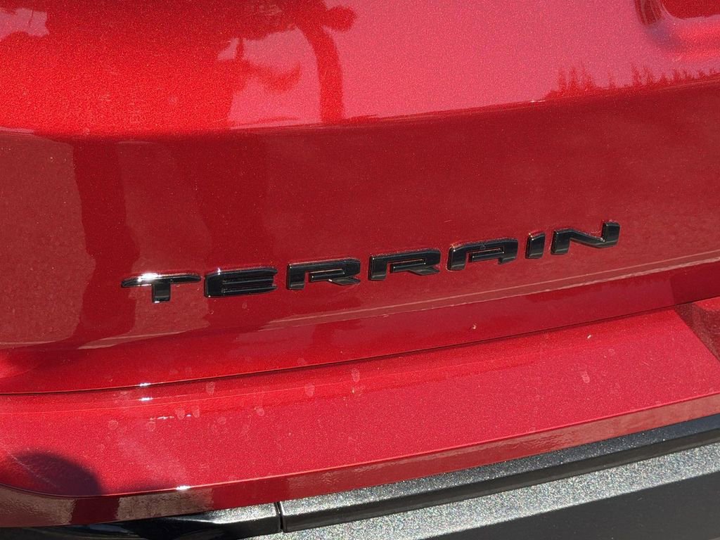 Used 2023 GMC Terrain SLE w/ Elevation Edition image 25