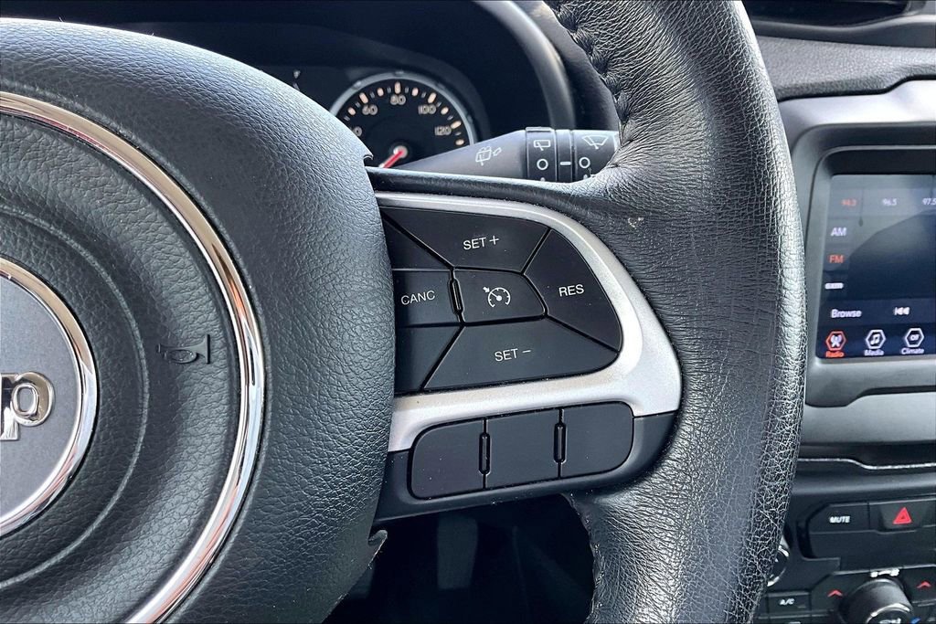 Used 2018 Jeep Renegade Latitude image 20