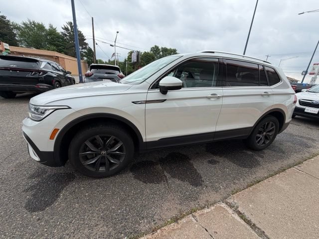 Used 2023 Volkswagen Tiguan SE AWD/4WD image 4