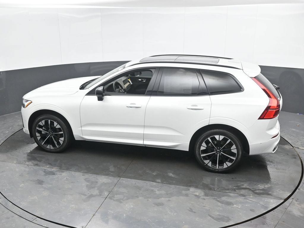 New 2026 Volvo XC60 B5 Plus w/ Climate Package AWD/4WD image 34