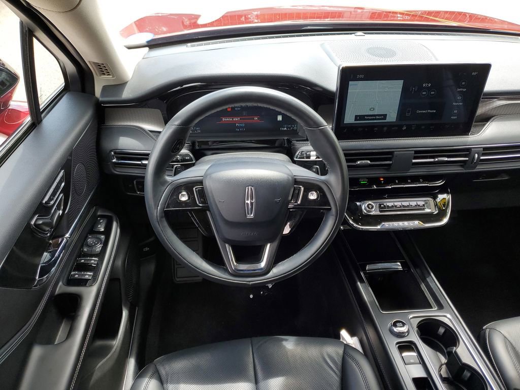 Used 2023 Lincoln Corsair Reserve image 16