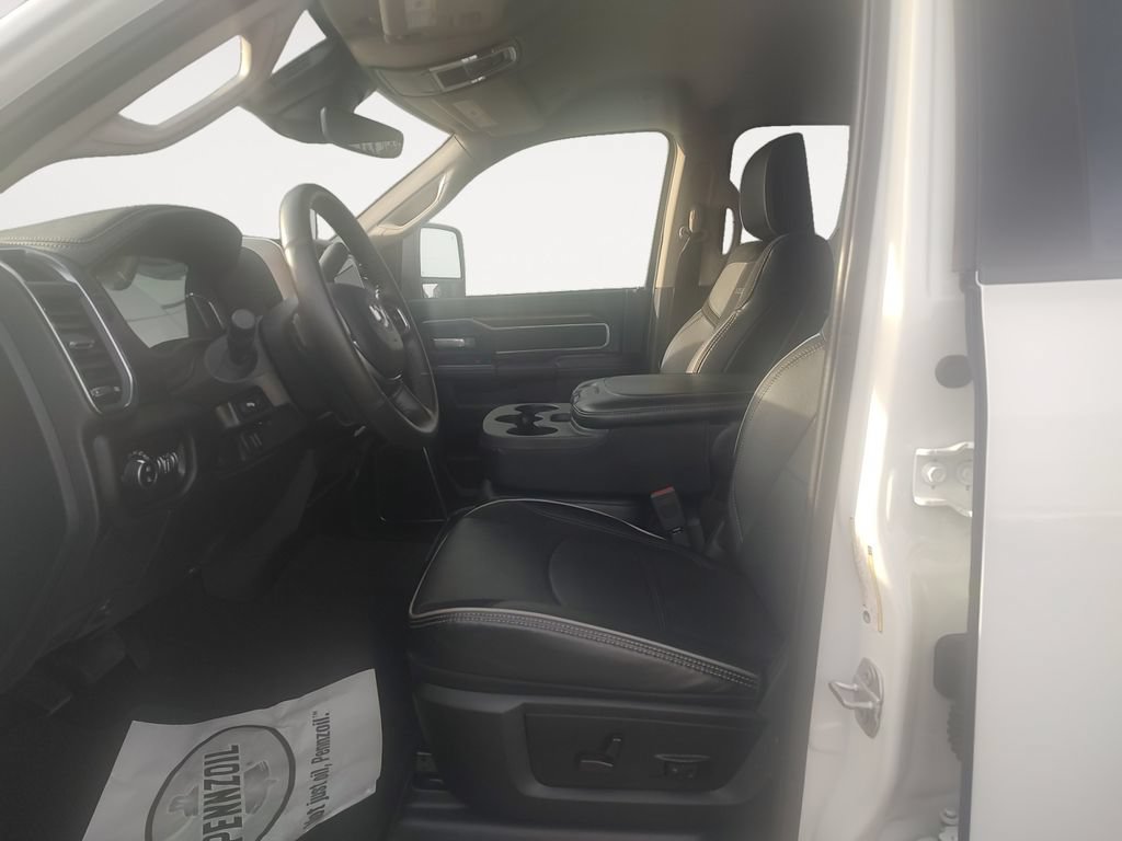 Used 2024 RAM 2500 Laramie w/ Safety Group AWD/4WD image 9