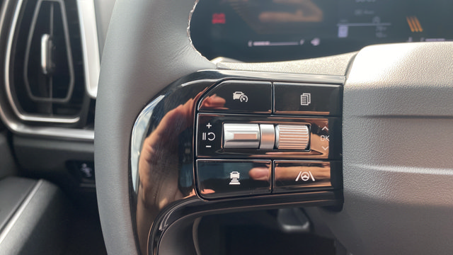 New 2026 Kia Sorento X-Line EX AWD/4WD image 31