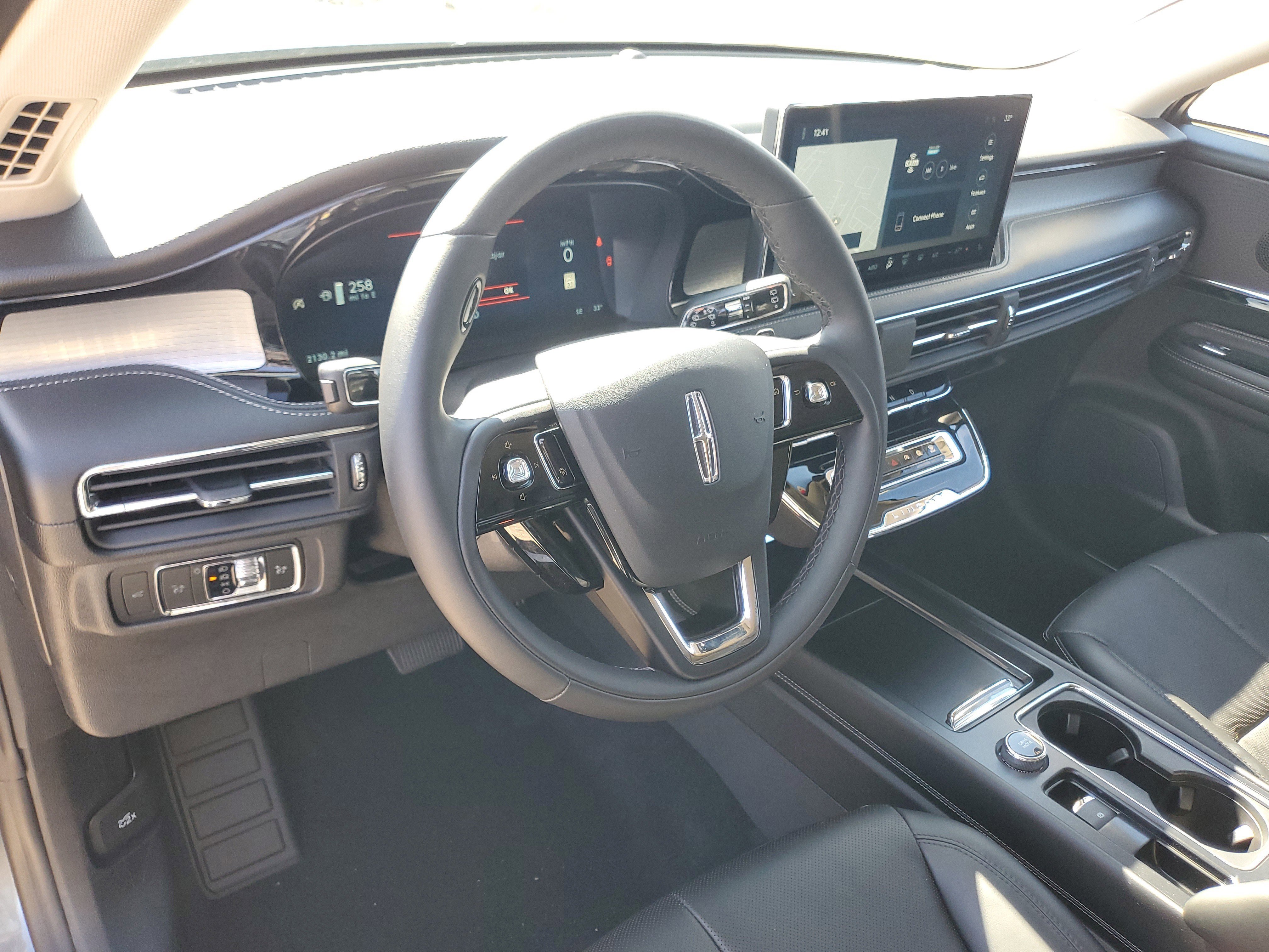 Certified 2024 Lincoln Corsair AWD w/ Equipment Group 101A image 13