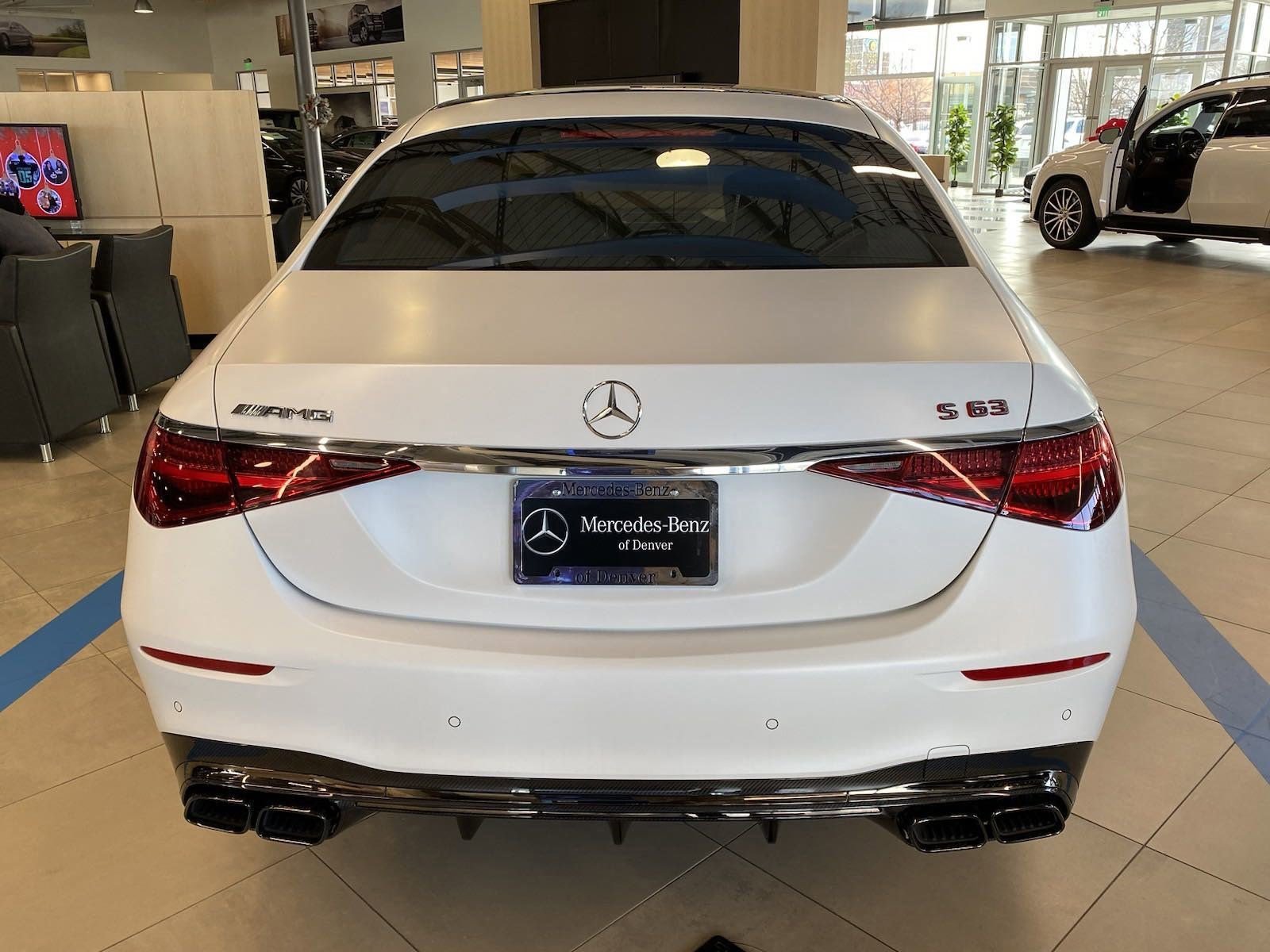 Used 2024 Mercedes-Benz S 63 AMG S image 9
