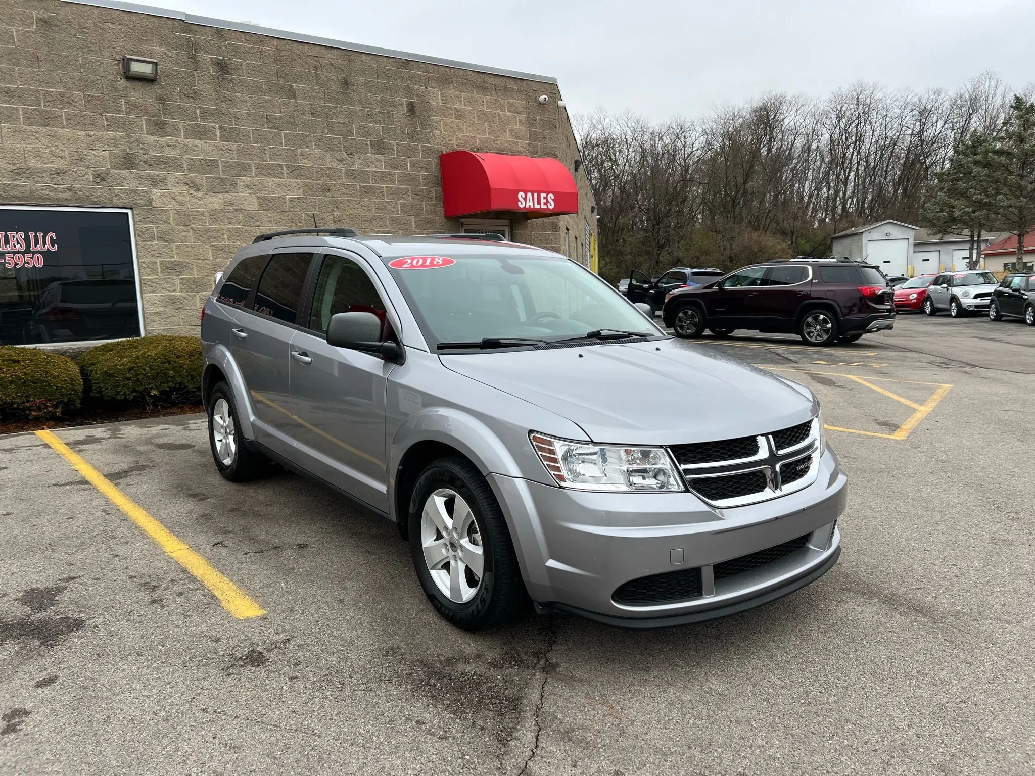 Used 2018 Dodge Journey SE w/ Popular Equipment Group FWD image 3