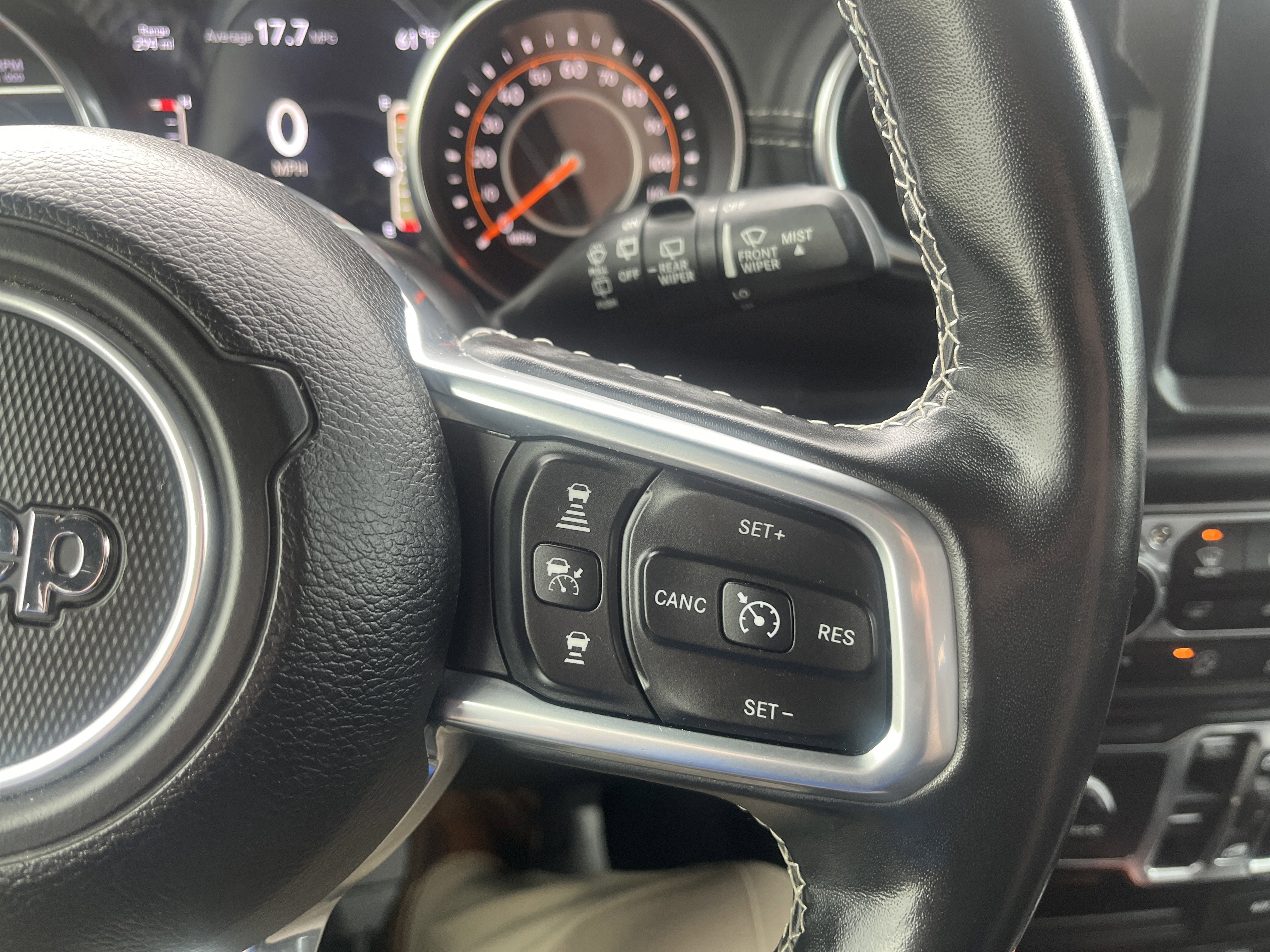 Used 2019 Jeep Wrangler Unlimited Sahara w/ Quick Order Package 24M Moab image 18