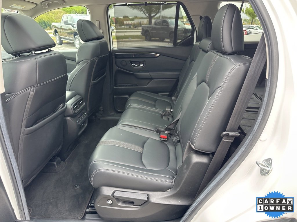 Used 2025 Honda Pilot Touring image 47