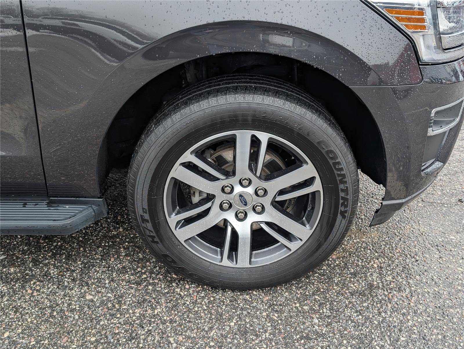 Used 2024 Ford Expedition Max Limited image 9