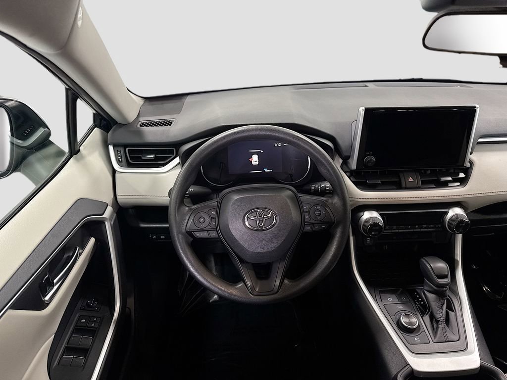 Used 2024 Toyota RAV4 XLE AWD/4WD image 22