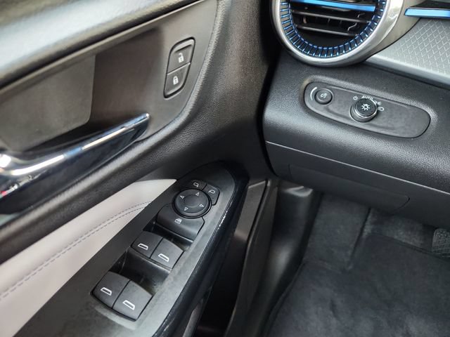 New 2026 Chevrolet Trax LT w/ LT Convenience Package FWD image 21