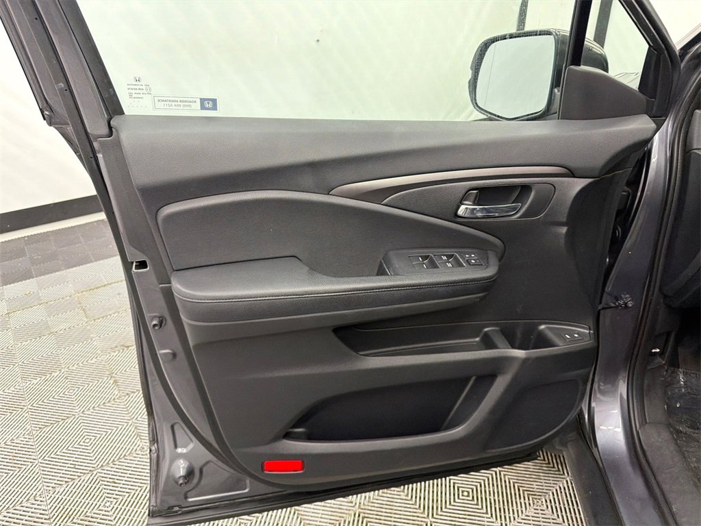 Used 2016 Honda Pilot EX-L image 11