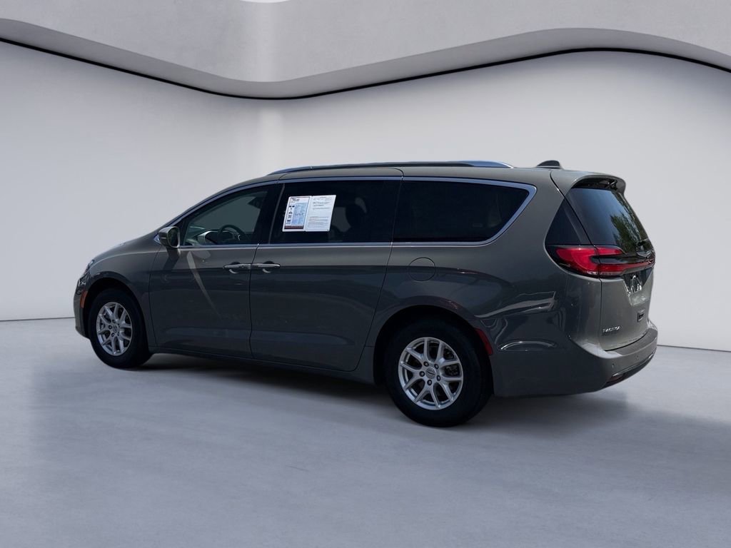 Used 2021 Chrysler Pacifica Touring-L FWD video 3