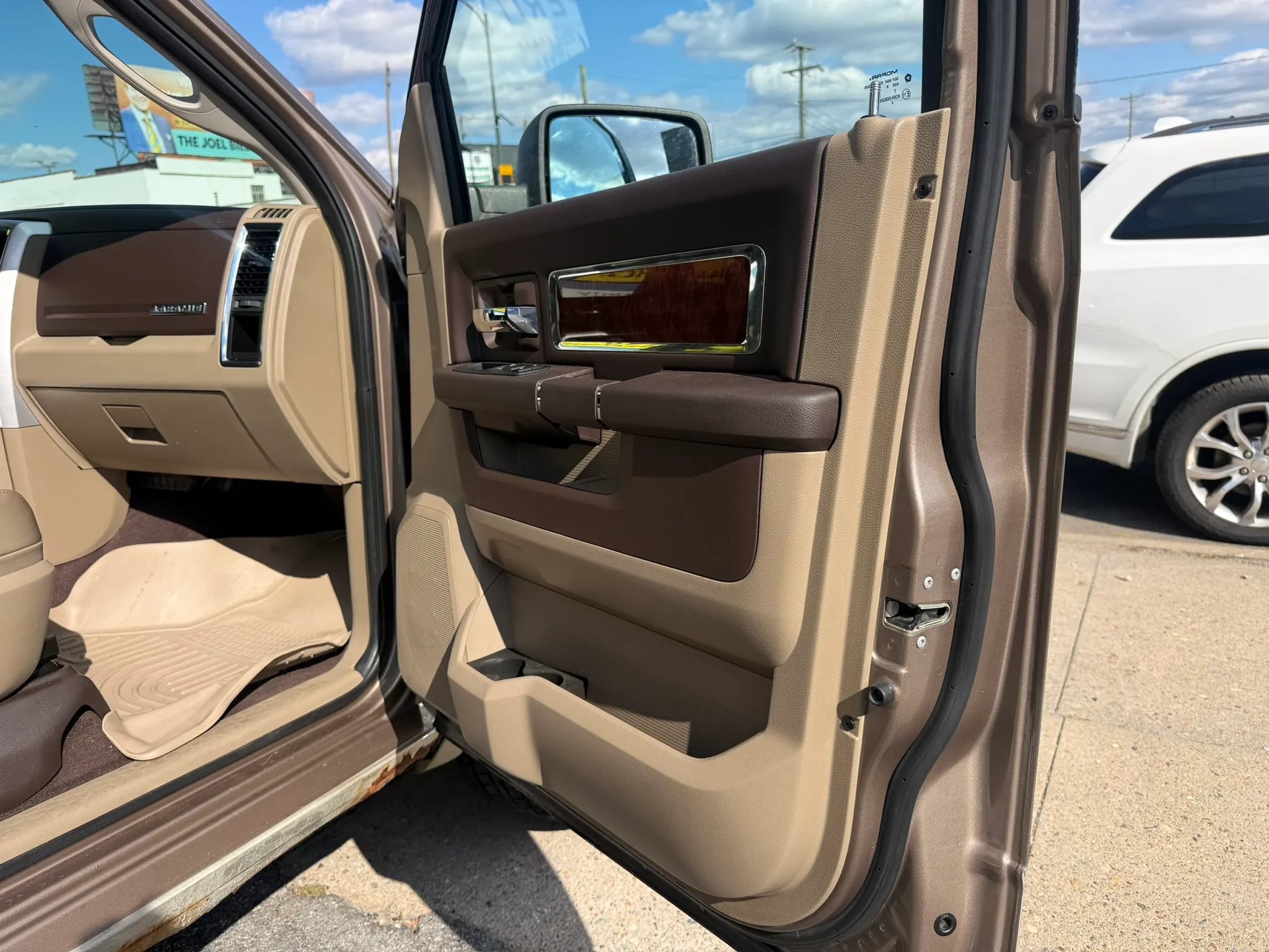 Used 2010 Dodge Ram 1500 Truck Laramie w/ Protection Group AWD/4WD image 8