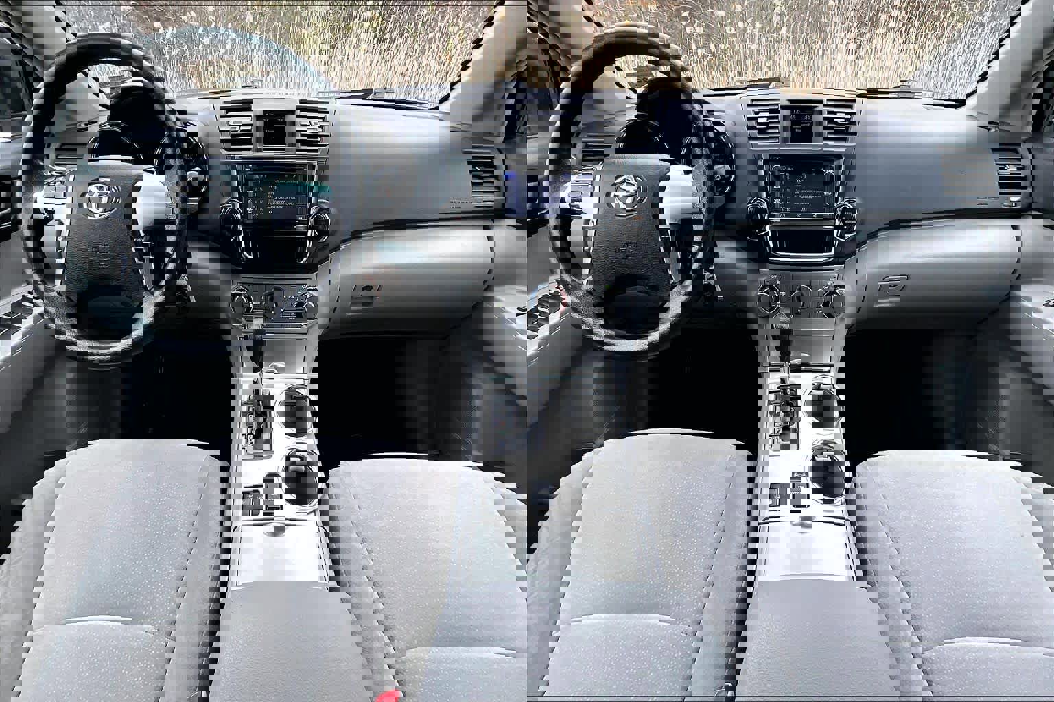 Used 2013 Toyota Highlander 4WD w/ Cold Weather Pkg image 16