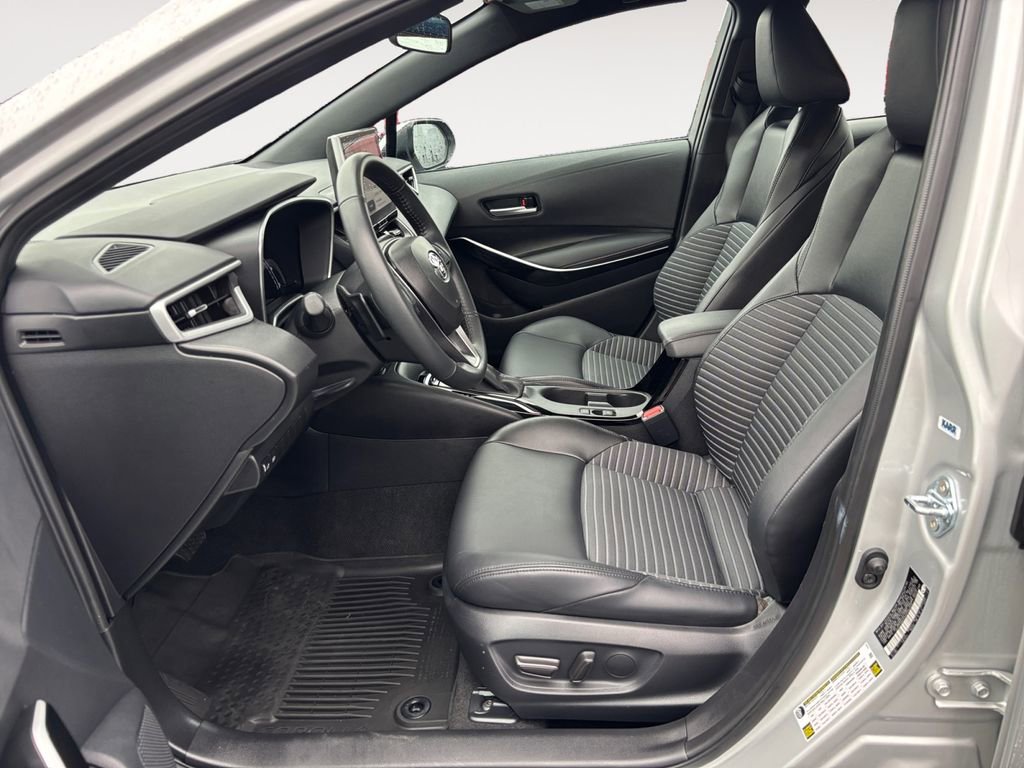 Used 2025 Toyota Corolla XSE image 16