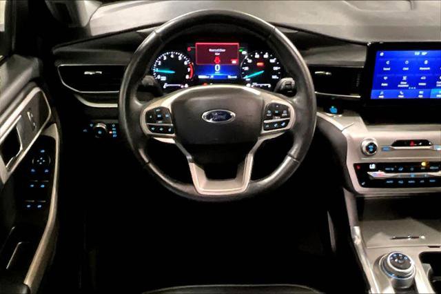 Used 2021 Ford Explorer XLT w/ Equipment Group 202A RWD image 6