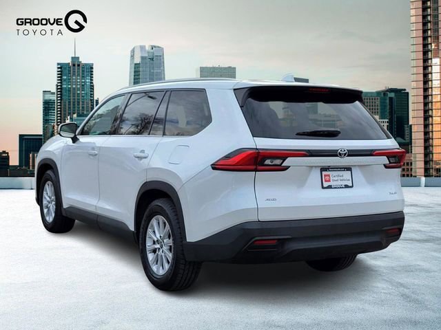 Used 2024 Toyota Grand Highlander XLE image 3