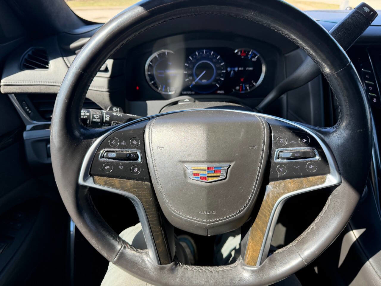 Used 2017 Cadillac Escalade ESV Platinum image 26