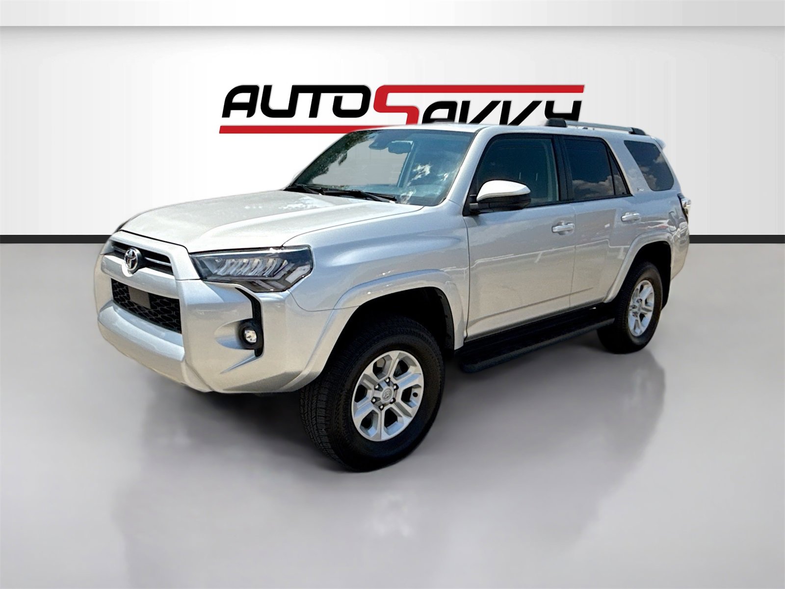 Used 2023 Toyota 4Runner SR5 image 3