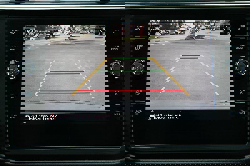 Used 2019 Volkswagen Tiguan SE image 26