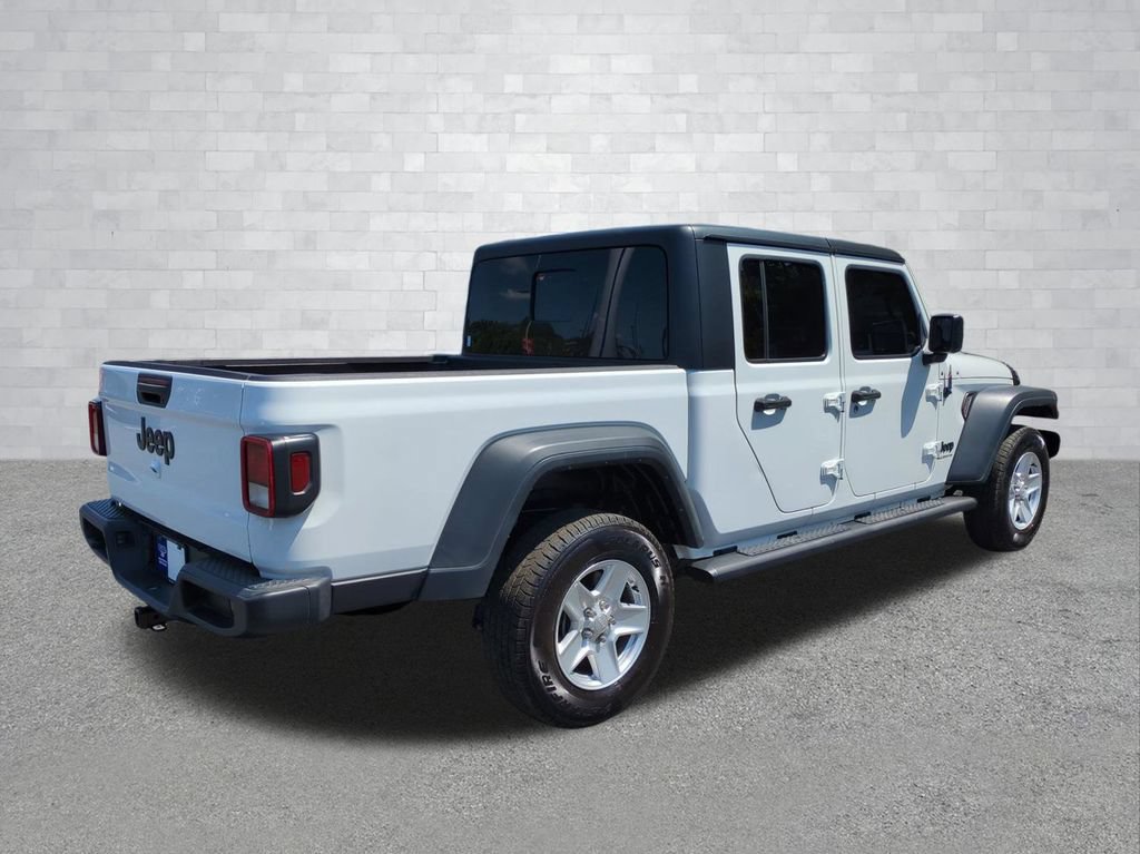 Used 2023 Jeep Gladiator Sport AWD/4WD image 5