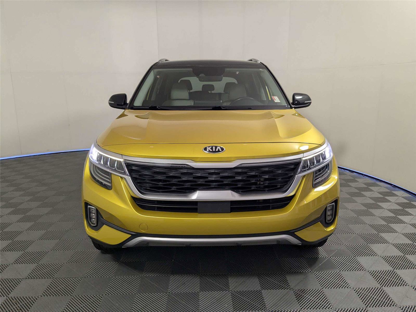 Used 2021 Kia Seltos SX image 3