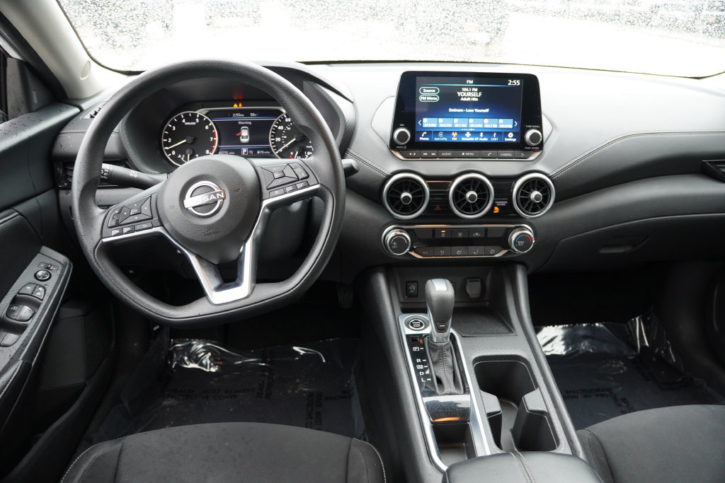 Used 2025 Nissan Sentra SV FWD image 18